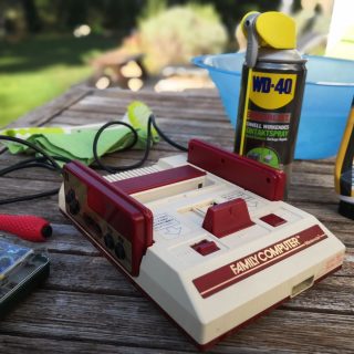 Nintendo Famicom aufbereiten